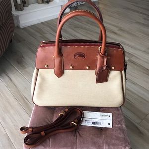 Dooney & Bourke small Wilson satchel